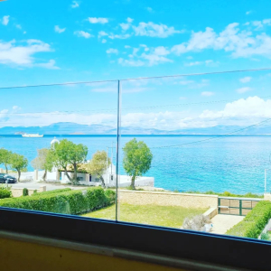 roditis-glass-aegina-