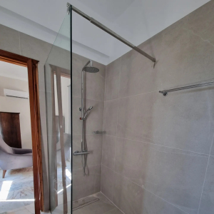 roditis-glass-aegina-