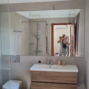 roditis-glass-aegina-