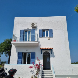 roditis-glass-aegina-