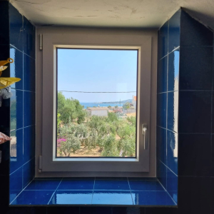 roditis-glass-aegina-